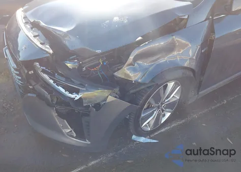 2018 Hyundai Ioniq Hybrid Limited from USA, damaged, VIN KMHC85LC8JU072773